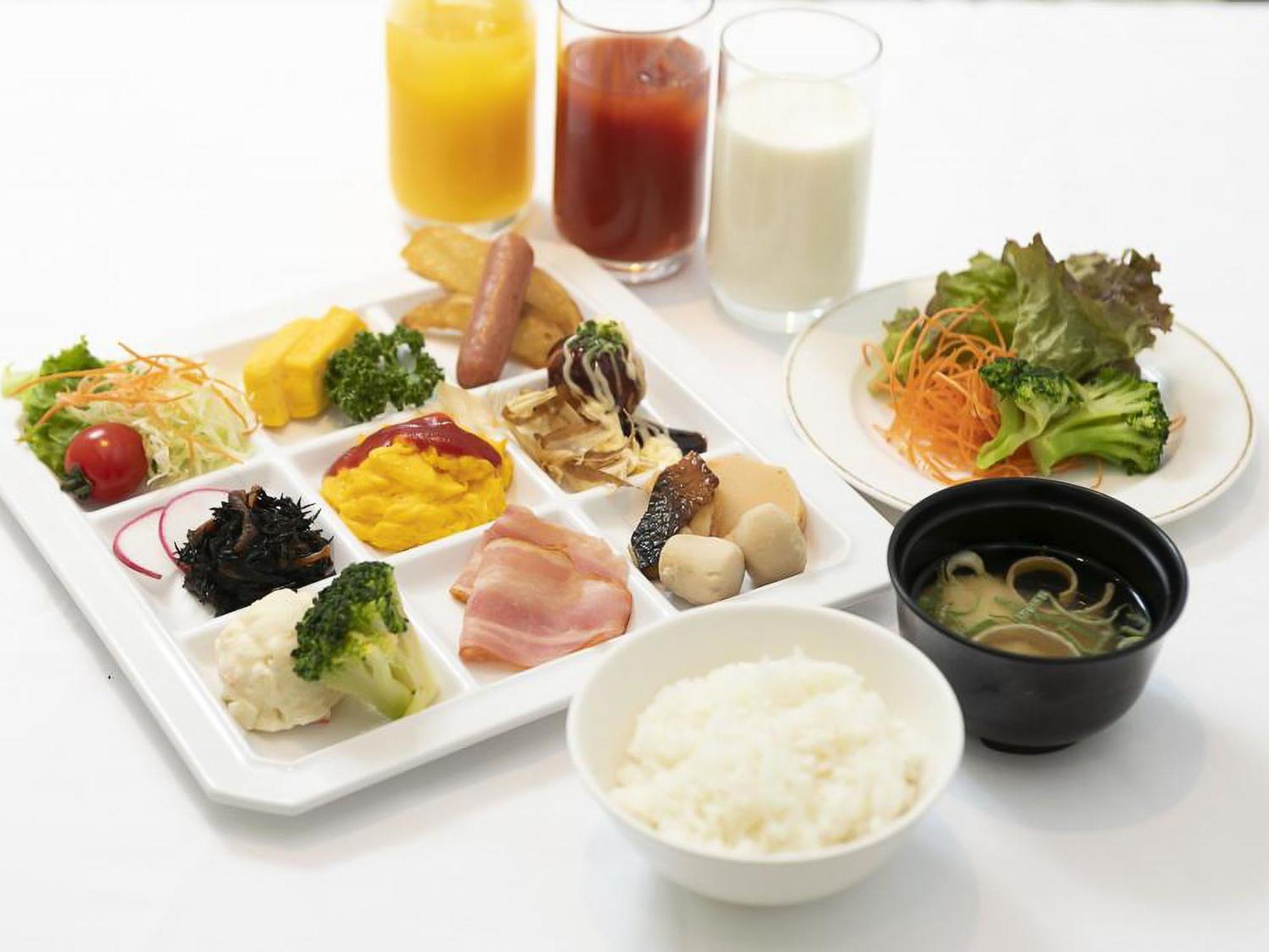 APA Hotel Takamatsu Airport Eksteriør billede