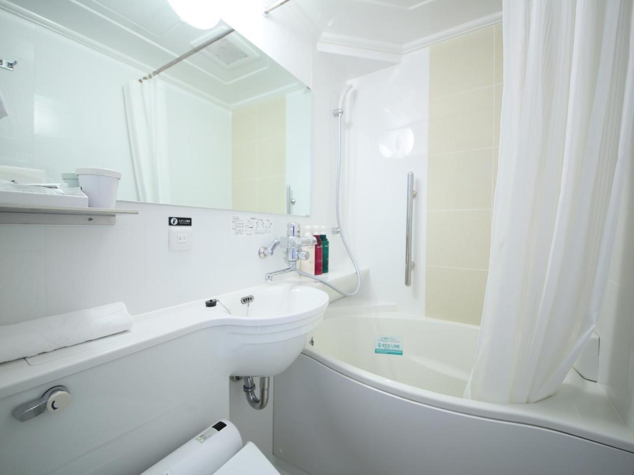 APA Hotel Takamatsu Airport Værelse billede